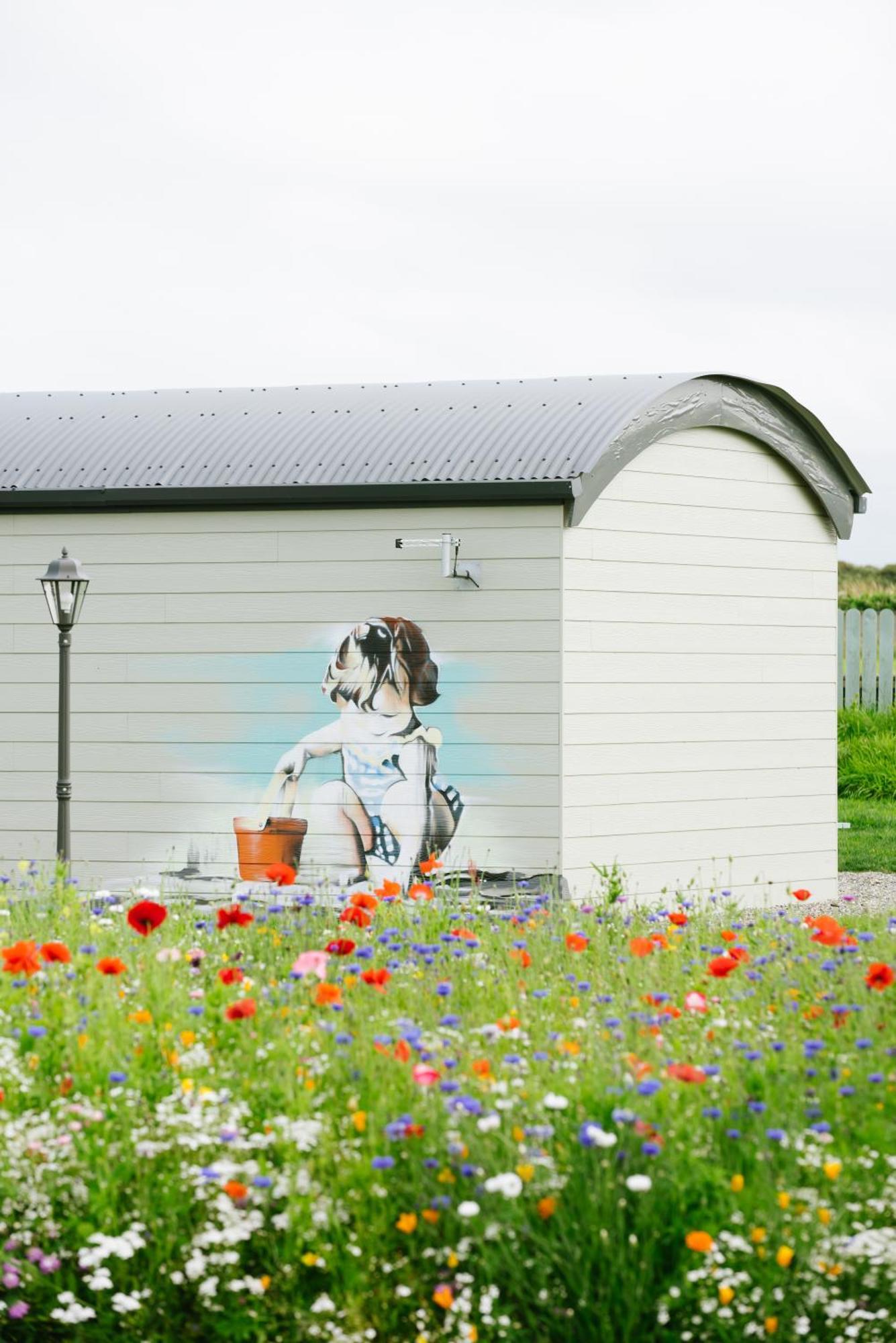 Easkey Glamping Village Exterior photo